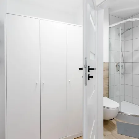 Enjoy! Srodmiescie Nowogrodzka * Warszawa