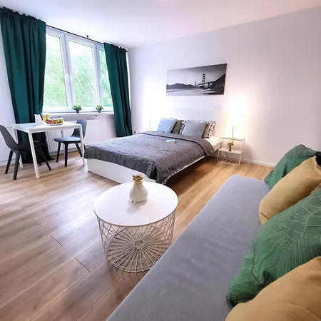 Enjoy! Srodmiescie Nowogrodzka