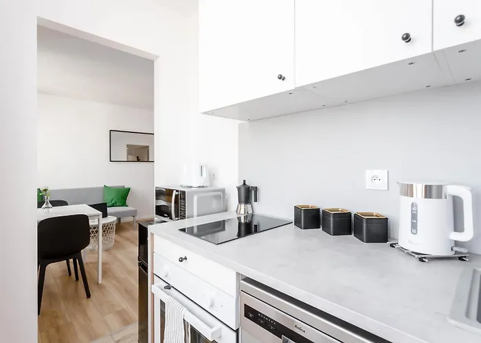 Enjoy! Srodmiescie Nowogrodzka شقة