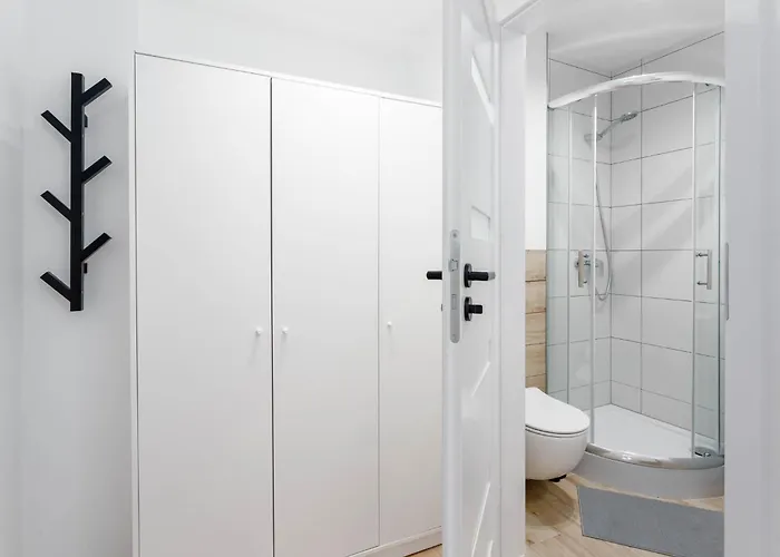 Enjoy! Srodmiescie Nowogrodzka * وارسو