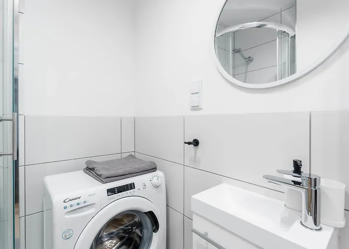 Enjoy! Srodmiescie Nowogrodzka شقة وارسو