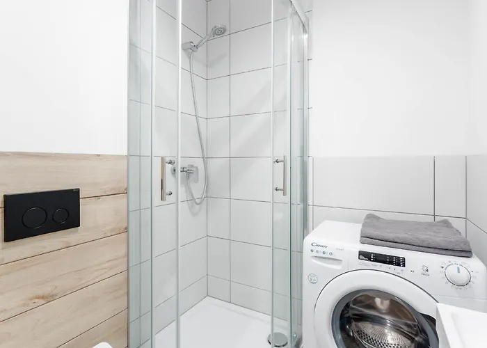 Enjoy! Srodmiescie Nowogrodzka وارسو