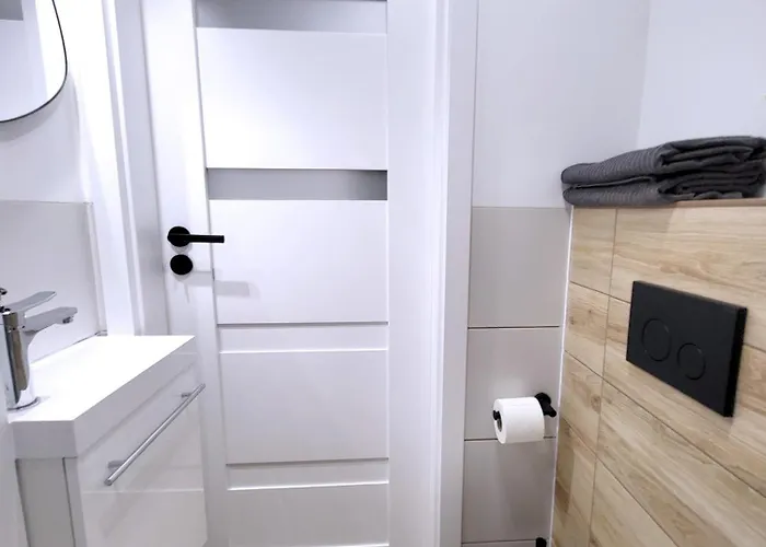 Enjoy! Srodmiescie Nowogrodzka شقة *